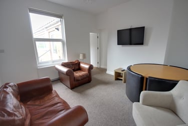 4 bed house, Cross View Terrace, Nevilles Cross, Durham, DH14JY - Image 4