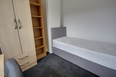 3 bed house, Churchill Square, Gilesgate, Durham, DH11EU - Image 10