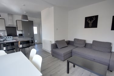 4 bed house, Musgrave Gardens (L), Gilesgate, Durham, DH11PL - Image 4