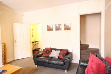 4 bed house, Wanless Terrace (L), Claypath, Durham, DH11RU - Image 3