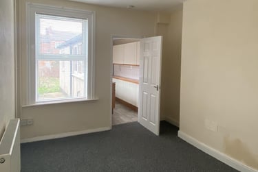 2 bed house, Russell Street, St Catherines, Lincoln, LN58NN - Image 4
