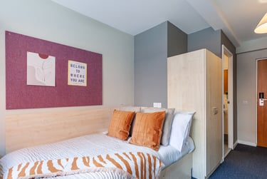 Premium Plus Ensuite - Image 2