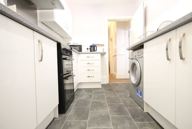 5 bed house, May Street (L), Nevilles Cross, Durham, DH14EN - Image 2