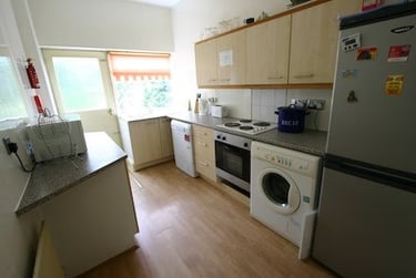 4 bed house, Cross View Terrace, Nevilles Cross, Durham, DH14JY - Image 2
