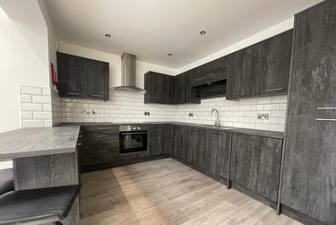 6 bed house, Cotswold Close, City Centre, Loughborough, LE113AN - Image 2