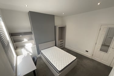4 bed house, Paget Street, City Centre, Loughborough, LE115DS - Image 3