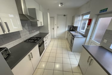 5 bed house, Storer Road, City Centre, Loughborough, LE115EH - Image 5