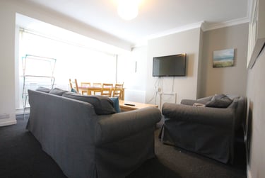 6 bed house, Orchard Drive, Gilesgate, Durham, DH11LA - Image 4