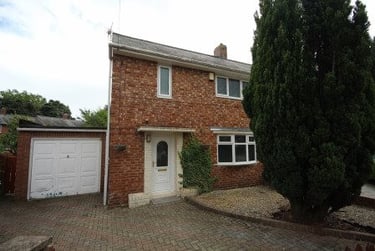 4 bed house, Donnini Place, Gilesgate, Durham, DH11ES - Image 1