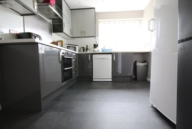 6 bed house, Orchard Drive, Gilesgate, Durham, DH11LA - Image 2