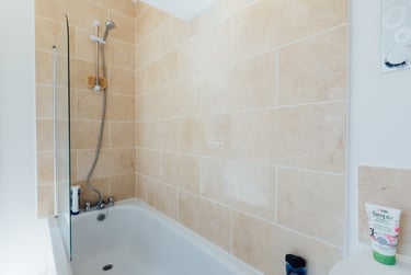 4 bed house, Newland Street West, West End, Lincoln, LN11QF - Image 2