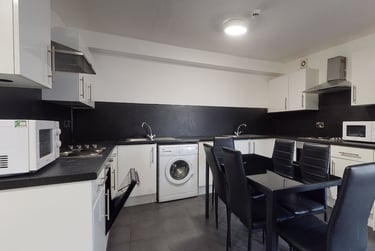 6 bed house, St Andrews Street, City Centre, Lincoln, LN57NE - Image 3