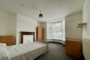 6 bed house, Hewson Road, West End, Lincoln, LN11RX - Image 1