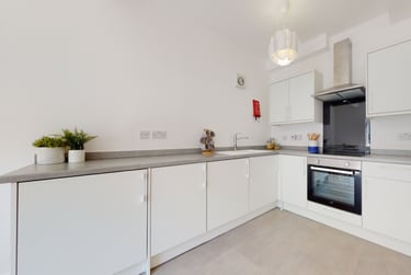 1 bed house, Market Street, City Centre, Loughborough, LE113ER - Image 2