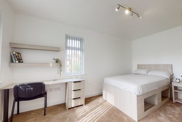 5 bed house, Holt Drive, Shelthorpe, Loughborough, LE113HZ - Image 5