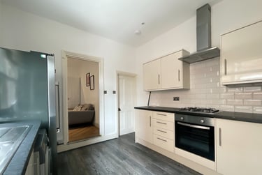 6 bed house, York Road, City Centre, Loughborough, LE113DA - Image 3