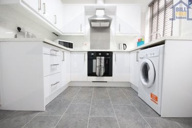3 bed house, Bradford Crescent, Gilesgate, Durham, DH11ER - Image 2