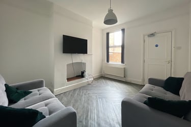 5 bed house, Arthur Street, City Centre, Loughborough, LE113AY - Image 1