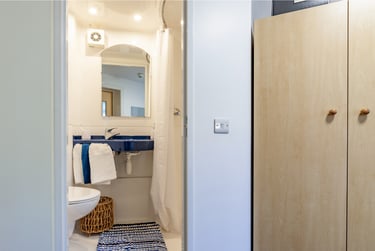 Classic Ensuite at Polhill Park, Polhill Avenue, Goldington, Bedford, MK419BD - Image 5
