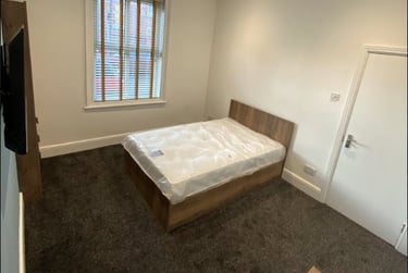 4 bed house, Marshall Street, Newland, Hull, HU53DA - Image 3