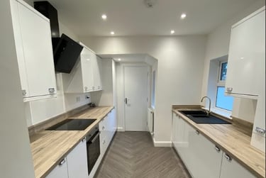 4 bed house, Marshall Street, Newland, Hull, HU53DA - Image 1