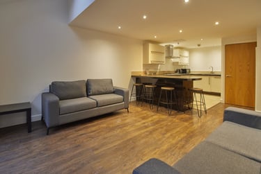 4 bed house, Eastleigh Road, City Centre, Leicester, LE30DB - Image 3
