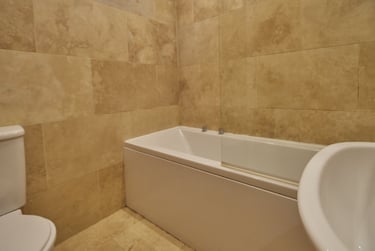 4 bed house, Eastleigh Road, City Centre, Leicester, LE30DB - Image 4
