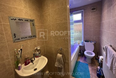 5 bed house, Delph Mount, Rampart Road, Leeds, LS62HS - Image 7