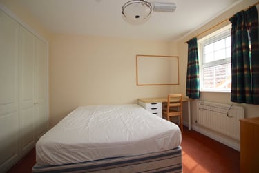 6 bed house, Goldfinch Close, City Centre, Loughborough, LE113HG - Image 7