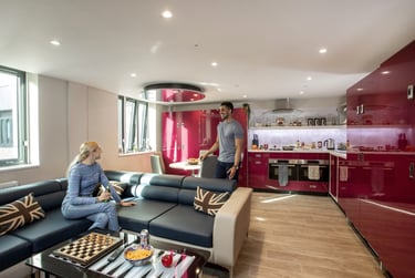 Platinum Plus En-suite Serviced Apartment - Image 3