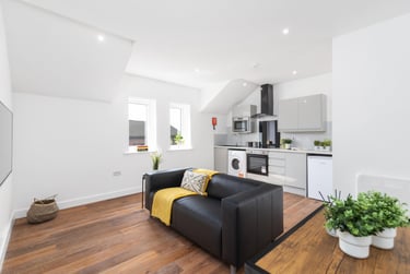 2 bed house, Royal Park Road, Hyde Park, Leeds, LS61FR - Image 3