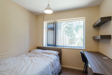6 bed house, Holywell Drive, City Centre, Loughborough, LE113JX - Image 5