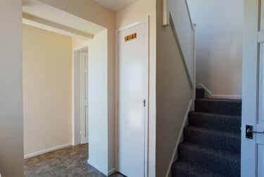 6 bed house, Holywell Drive, City Centre, Loughborough, LE113JX - Image 3