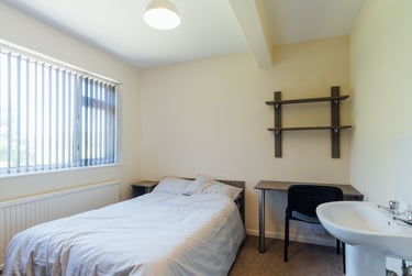 6 bed house, Holywell Drive, City Centre, Loughborough, LE113JX - Image 6