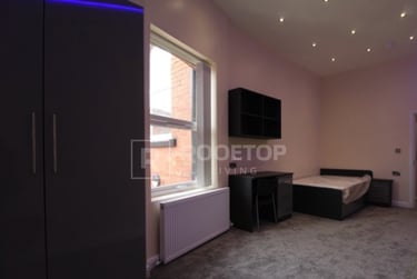 4 bed house, Regent Park Avenue, Rampart Road, Leeds, LS62AU - Image 5