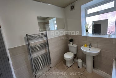 4 bed house, Woodhouse Lane, Woodhouse, Leeds, LS29DX - Image 8