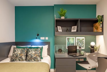 Deluxe Ensuite - Image 5
