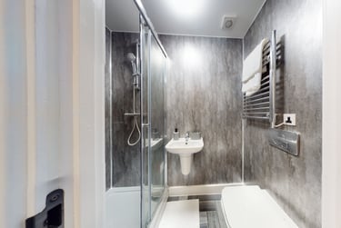 6 bed house, Graduation House, Beeston, Nottingham, NG94HL - Image 5