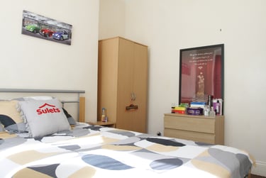 3 bed house, Paton Street, City Centre, Leicester, LE30BE - Image 1