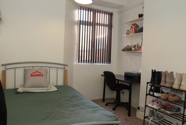 4 bed house, Fosse Road South, City Centre, Leicester, LE31AE - Image 1