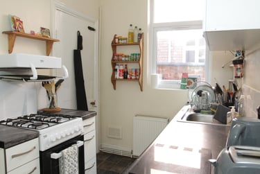 4 bed house, Fosse Road South, City Centre, Leicester, LE31AE - Image 9