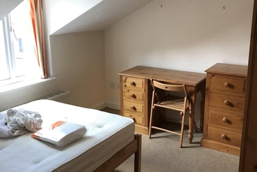 6 bed house, Newport, Uphill, Lincoln, LN13DN - Image 1