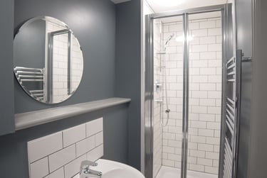 Bronze Room - Image 13