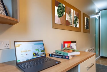 Premium Ensuite at Kendrick Hall, 4 Crown Place, City Centre, Reading, RG15AE - Image 5