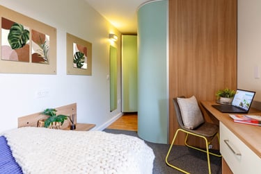 Premium Plus Ensuite at Kendrick Hall, 4 Crown Place, City Centre, Reading, RG15AE - Image 4