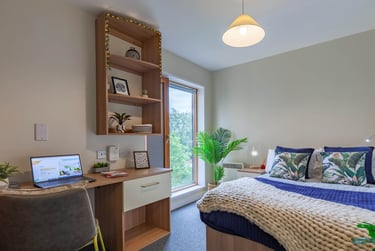 Premium Plus Ensuite at Kendrick Hall, 4 Crown Place, City Centre, Reading, RG15AE - Image 1