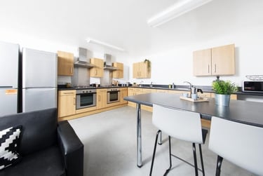 Non Ensuite - Gold at St Peter House, St Peter Street, Pittodrie, Aberdeen, AB243HU - Image 9