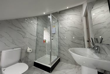 1 bed house, Queens Road, Hyde Park, Leeds, LS61HU - Image 6