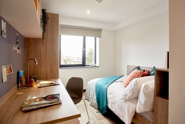 Silver Ensuite at Eden Square, Stoney Stanton Road, City Centre, Coventry, CV14FS - Image 1