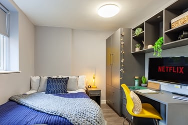 Premium Studio at Allen Court, 1 Cromwell Range, Fallowfield, Manchester, M146FQ - Image 1